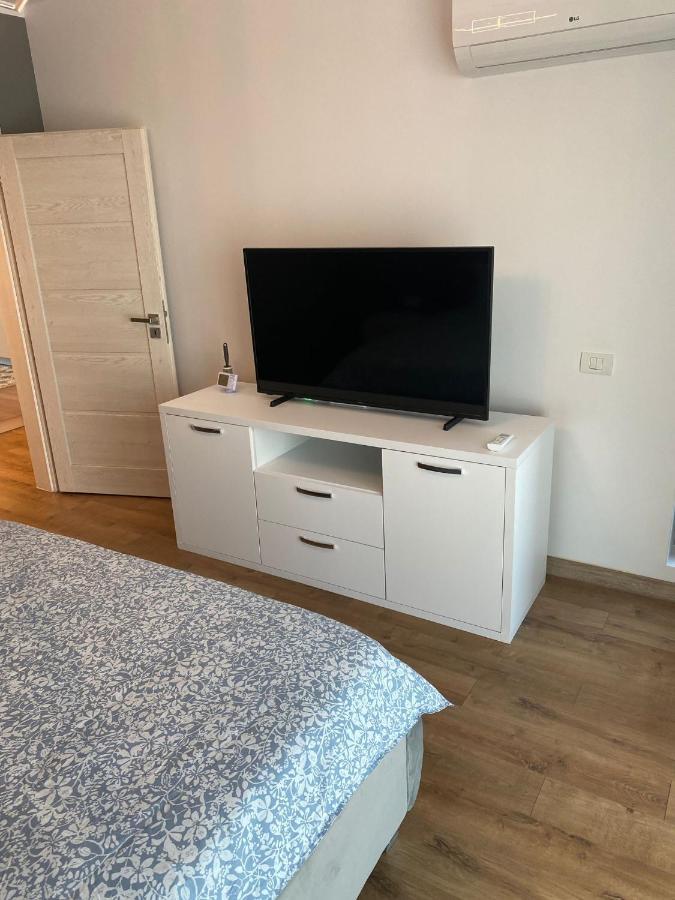 Plazza Studio Bukarest Exteriör bild