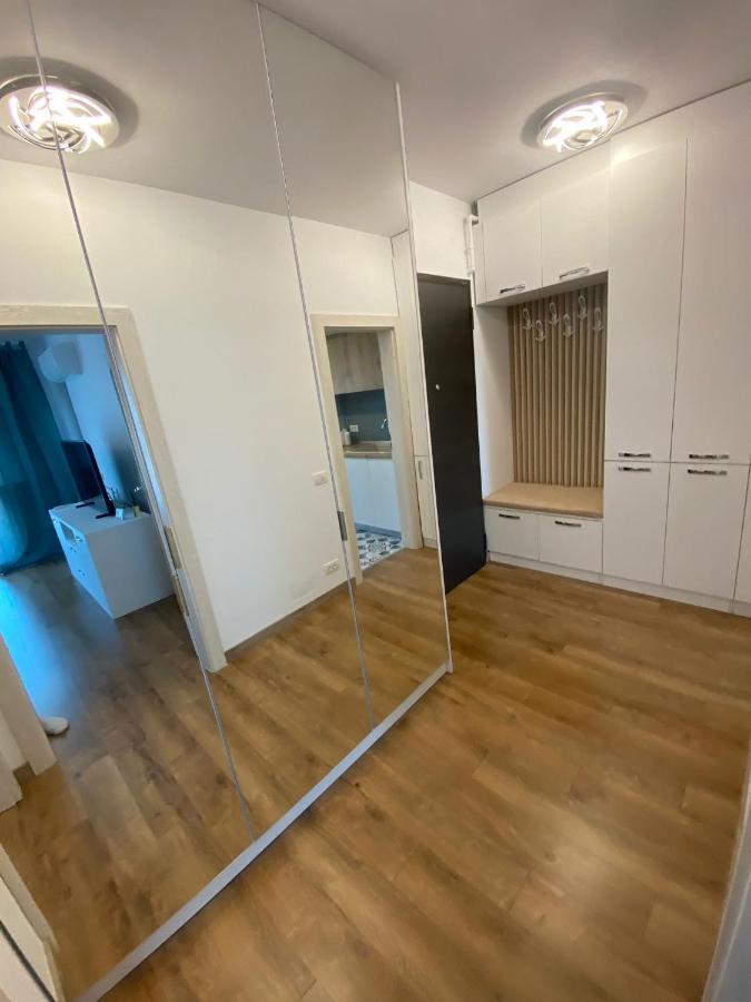 Plazza Studio Bukarest Exteriör bild