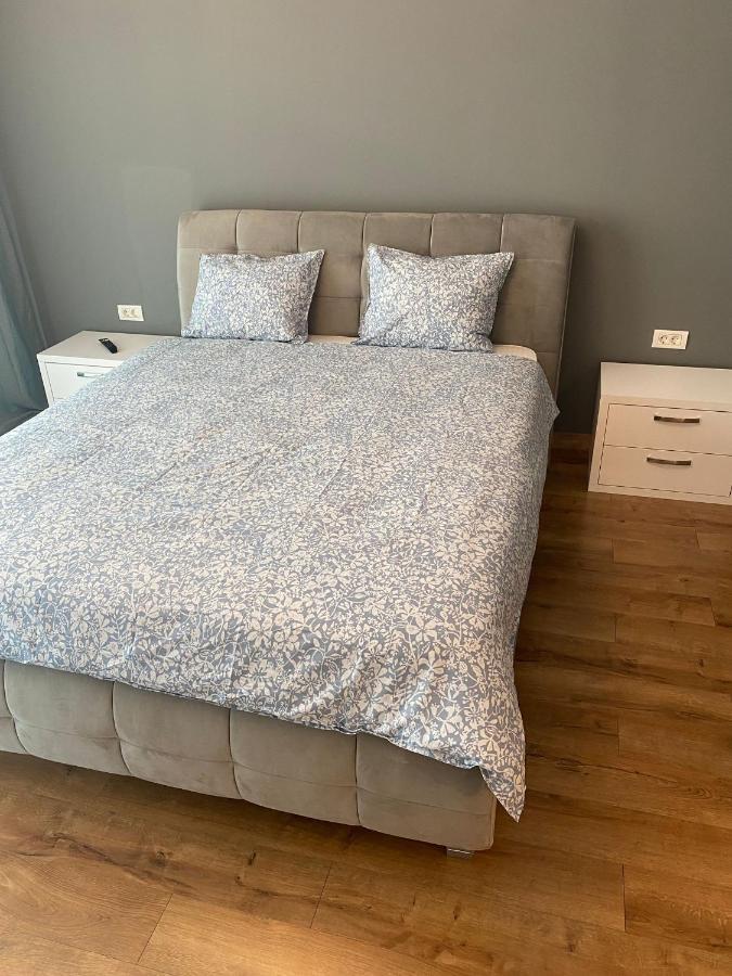Plazza Studio Bukarest Exteriör bild